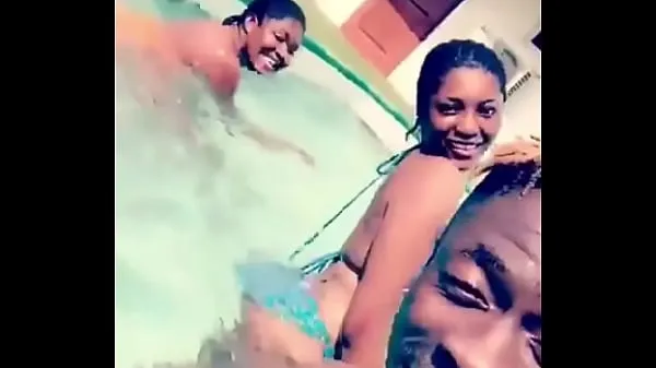 Big SHATTA WALE THREESOME with 2 ghetto slay queens goes viral total Clips