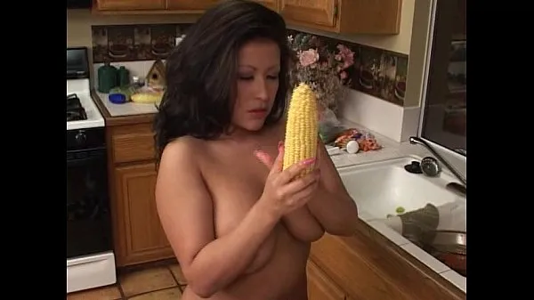 Big Fat brunette inserts corn and cucumbers in pussy total Clips