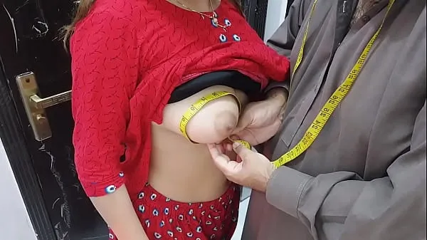 Desi indian Village Wife,s Ass Hole Fucked By Tailor In Exchange Of Her Clothes Stitching Charges Very Hot Clear Hindi Voice Jumlah Klip yang besar