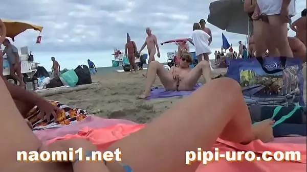 Big girl masturbate on beach total Clips