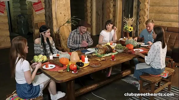 Veliko Thanksgiving Dinner turns into Fucking Fiesta by ClubSweethearts skupaj posnetkov