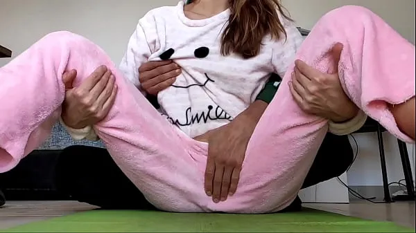 asian amateur real homemade teasing pussy and small tits fetish in pajamas Total Klip yang besar